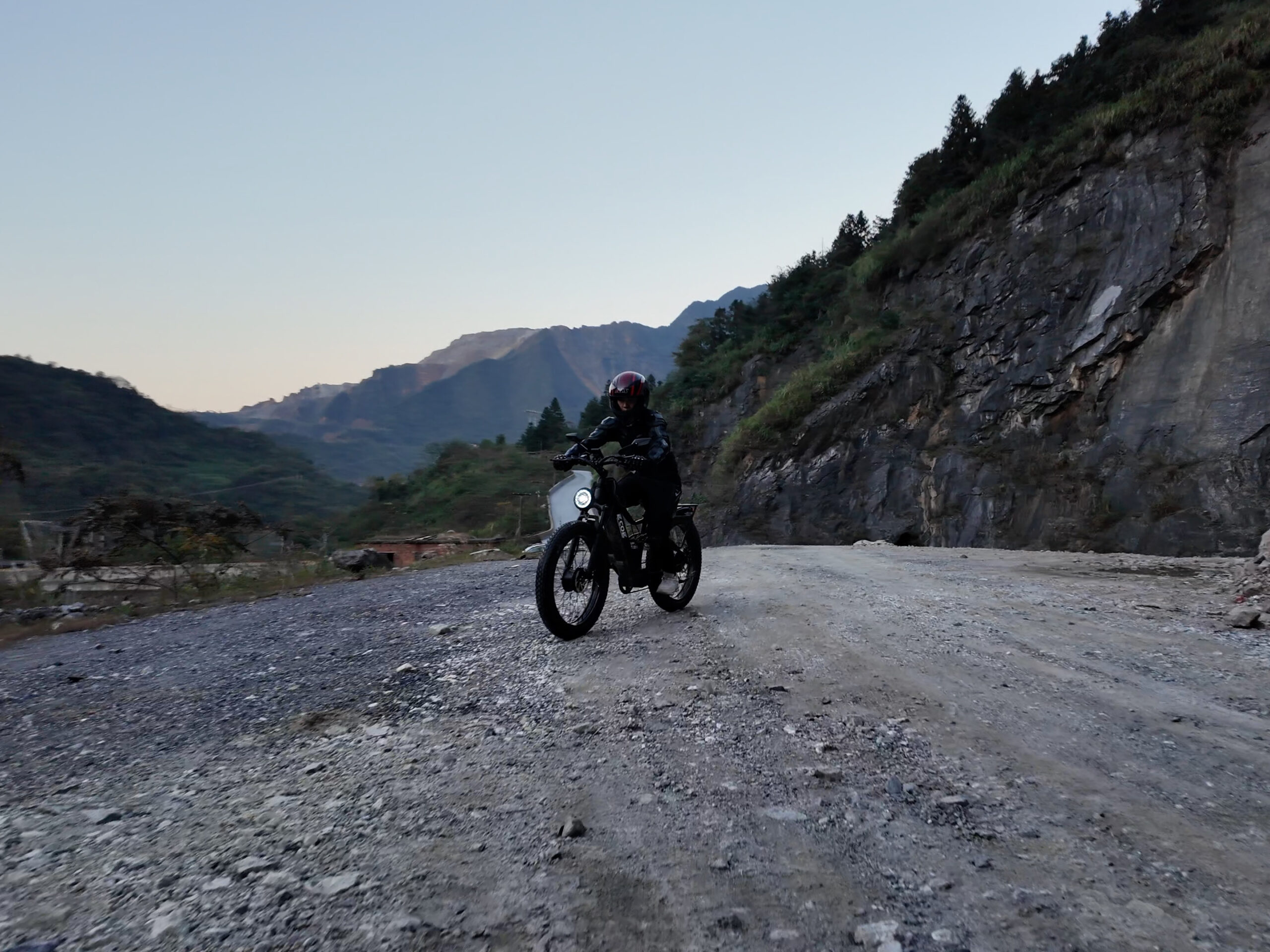 Long-Range Riding Secrets: Maximizing Your 5000W E-Bike’s Battery Life
