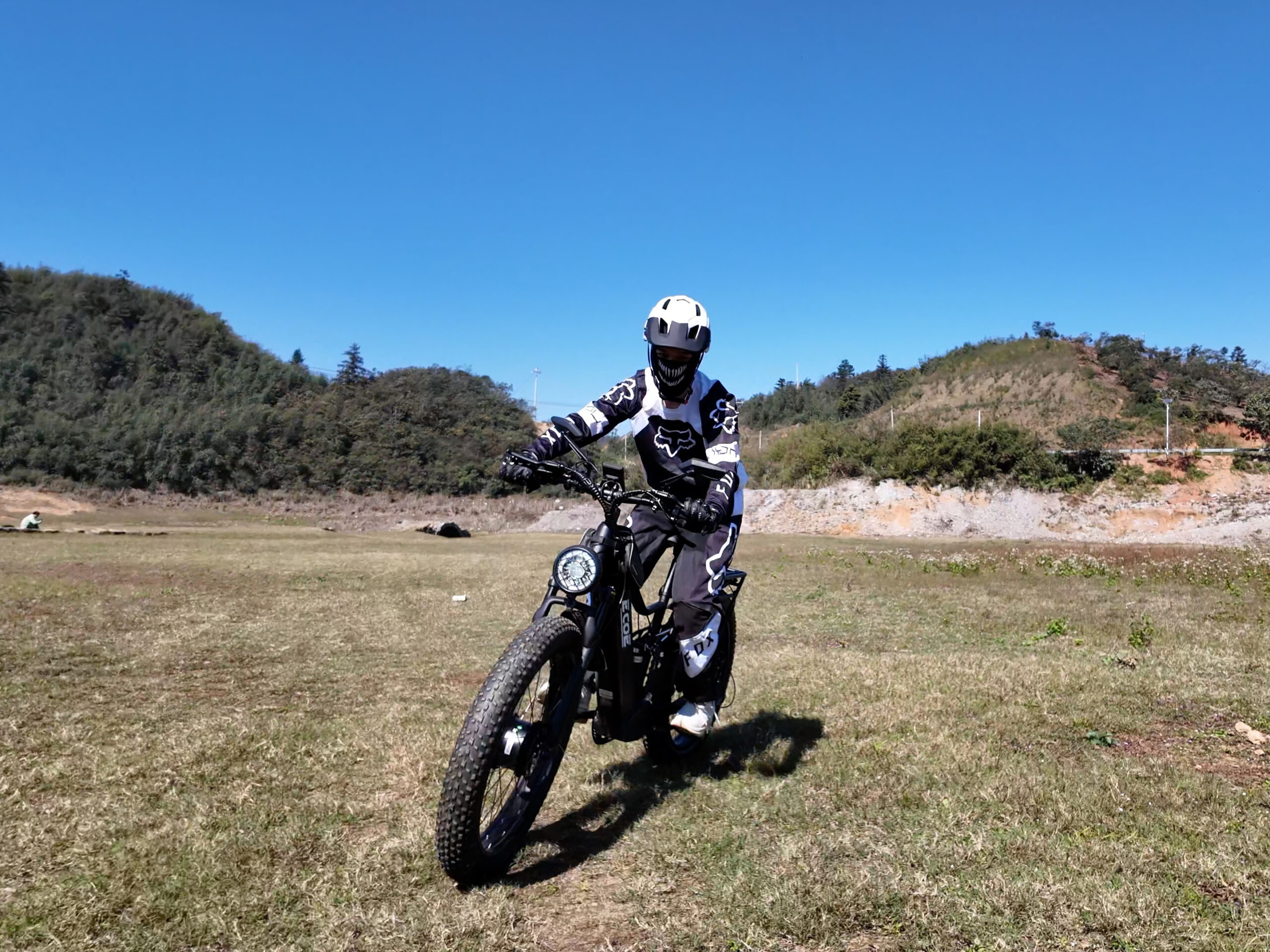 Can You Ride Your E-bike in the Rain?